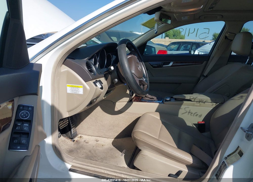 2013 MERCEDES-BENZ C 250 SPORT VIN: WDDGF4HB1DA838487