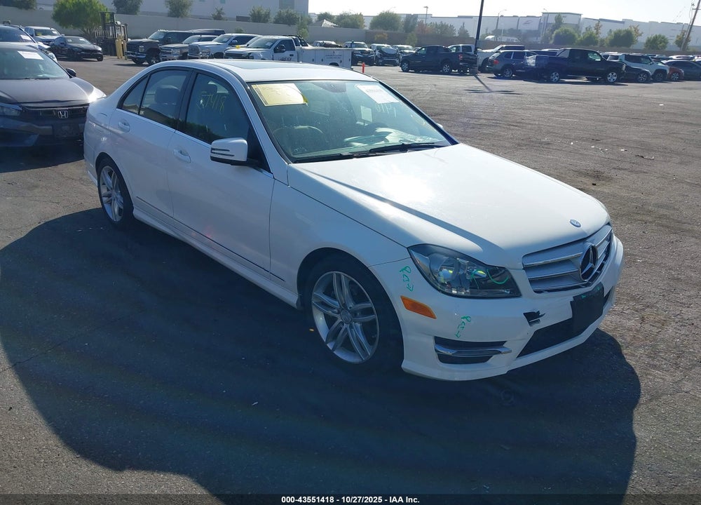 2013 MERCEDES-BENZ C 250 SPORT VIN: WDDGF4HB1DA838487