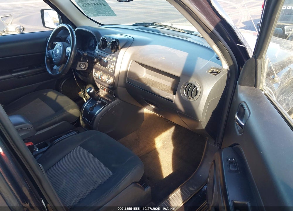 2014 JEEP PATRIOT LATITUDE VIN: 1C4NJRFB8ED761827