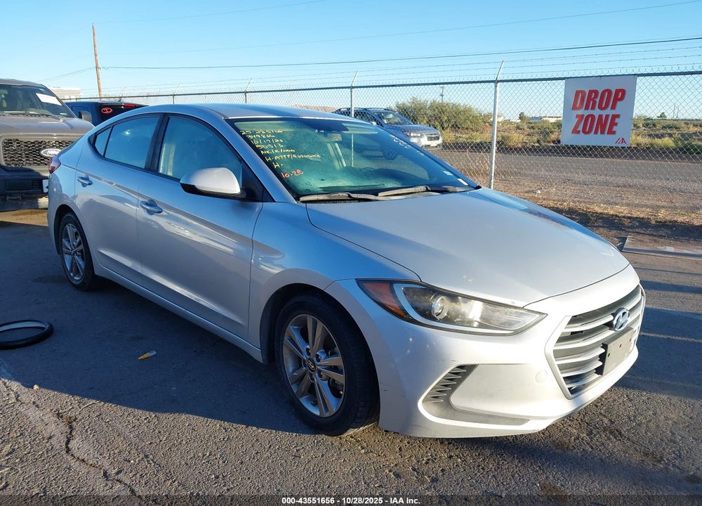 2018 HYUNDAI ELANTRA SEL VIN: KMHD84LF8JU504271