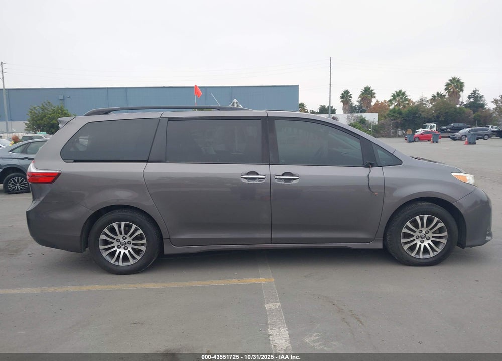 2020 TOYOTA SIENNA XLE VIN: 5TDYZ3DC1LS051877