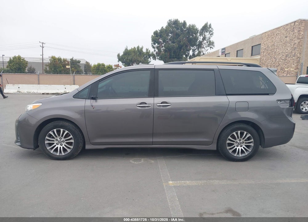 2020 TOYOTA SIENNA XLE VIN: 5TDYZ3DC1LS051877
