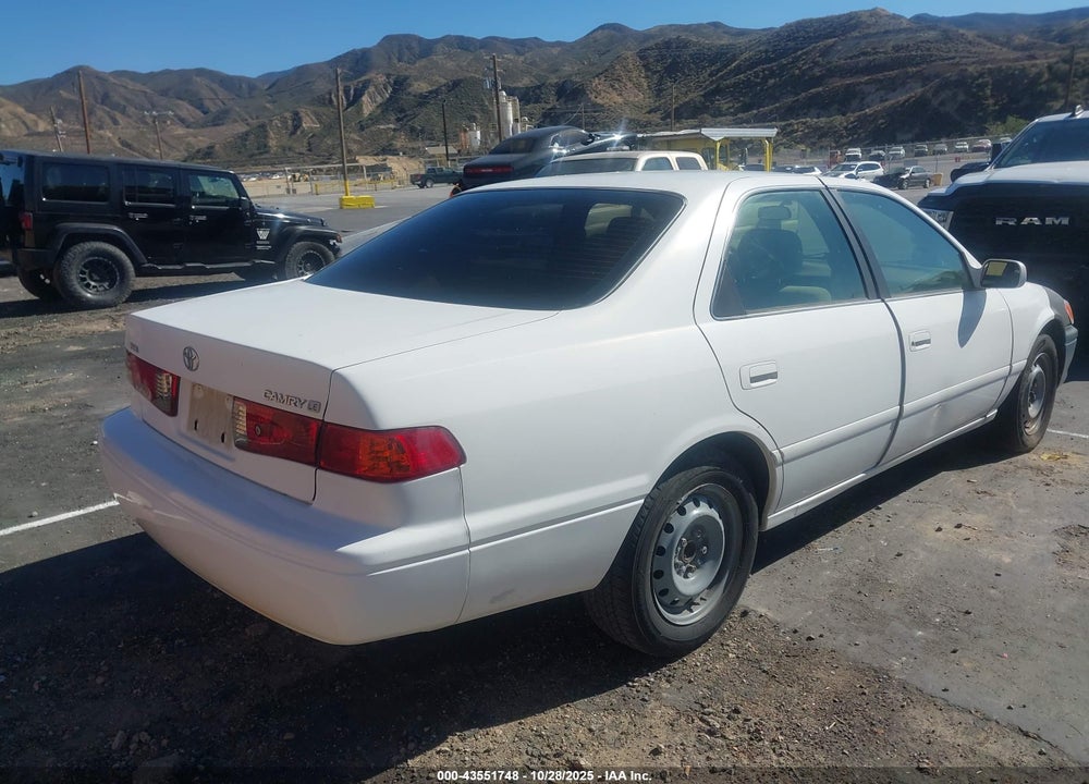2001 TOYOTA CAMRY LE VIN: JT2BG22KX10604602