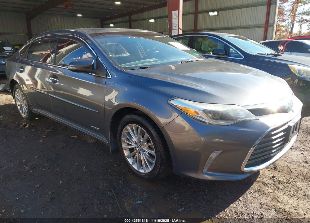 2018 TOYOTA AVALON HYBRID LIMITED VIN: 4T1BD1EB2JU060509
