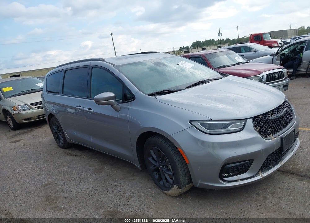 2021 CHRYSLER PACIFICA TOURING L VIN: 2C4RC1BG6MR559806