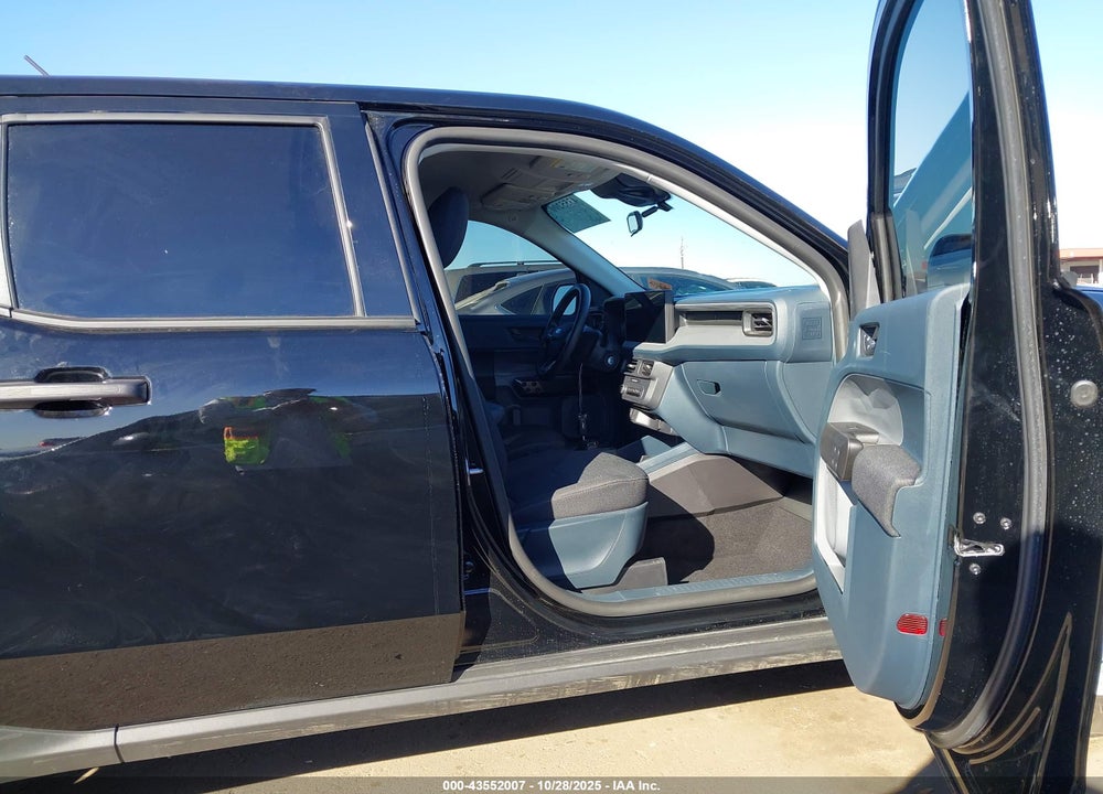 2025 FORD MAVERICK XL VIN: 3FTTW8A32SRA56219