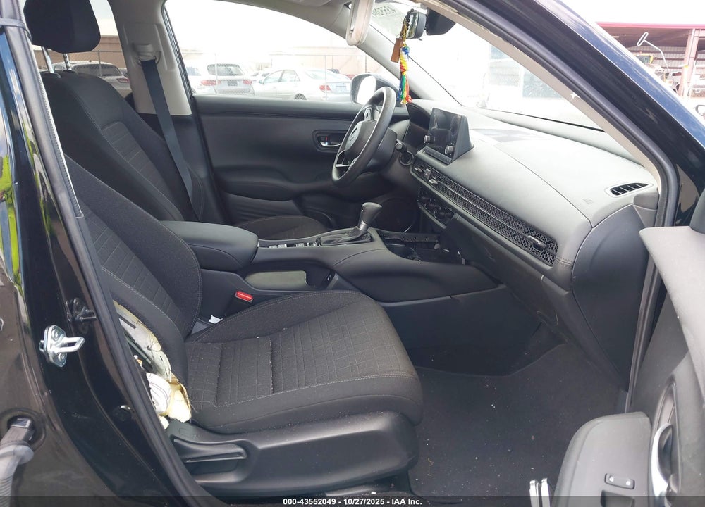 2025 HONDA HR-V VIN: 3CZRZ1H30SM705991