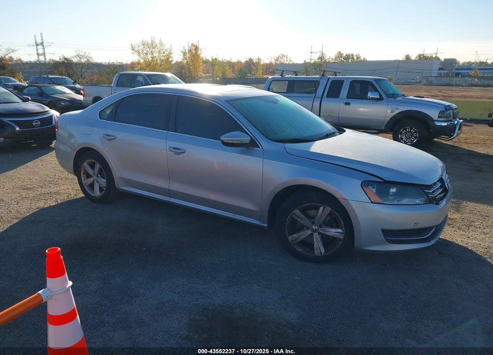 2012 VOLKSWAGEN PASSAT 2.0L TDI SE VIN: 1VWBN7A35CC058732