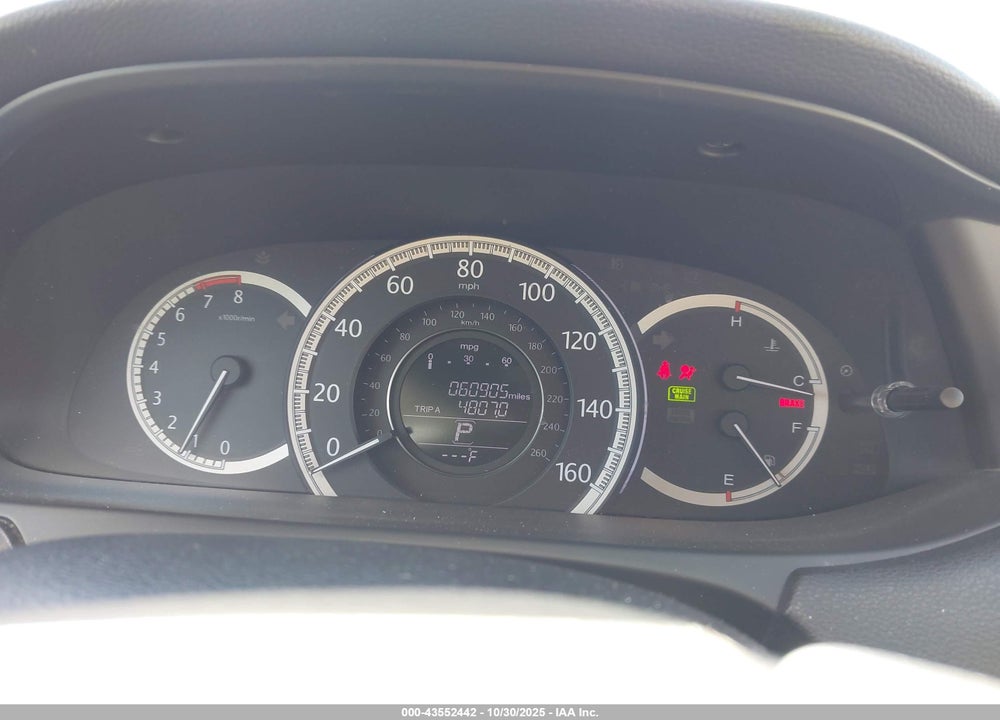 2013 HONDA ACCORD VIN: 1HGCR3F88DA000329
