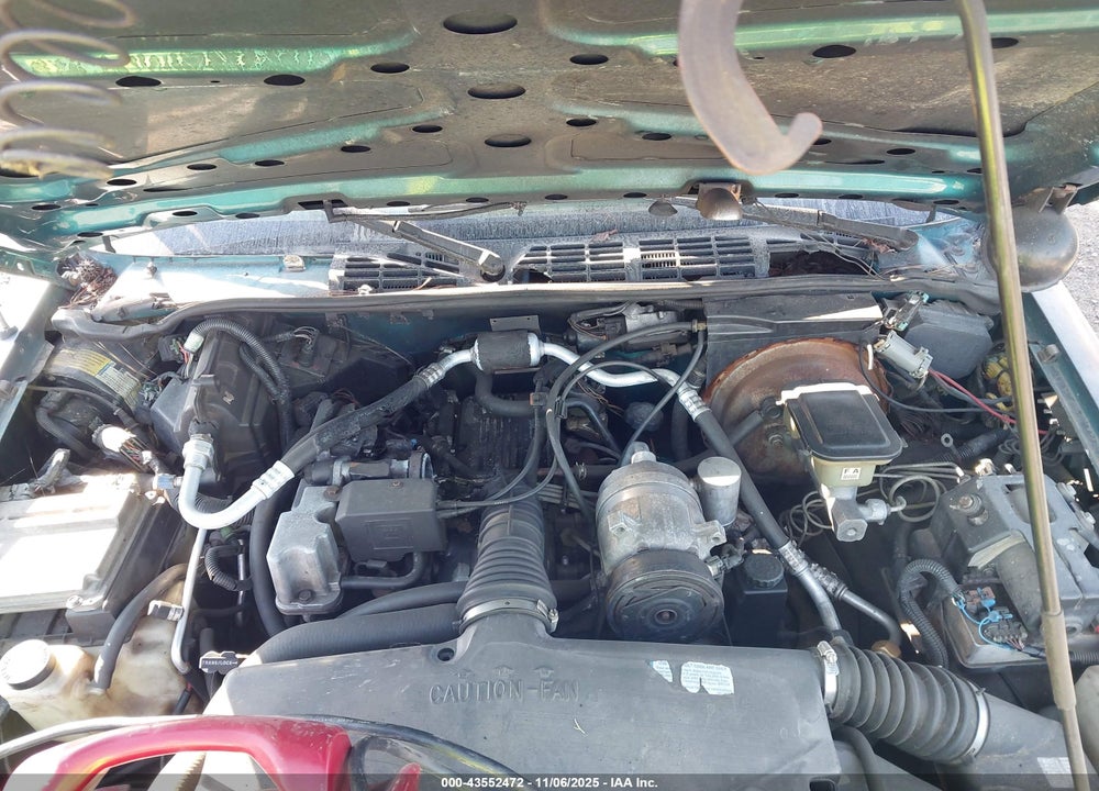 1996 GMC SONOMA VIN: 1GTCS1943T8508309