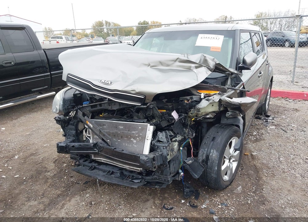 2018 KIA SOUL VIN: KNDJN2A23J7556491