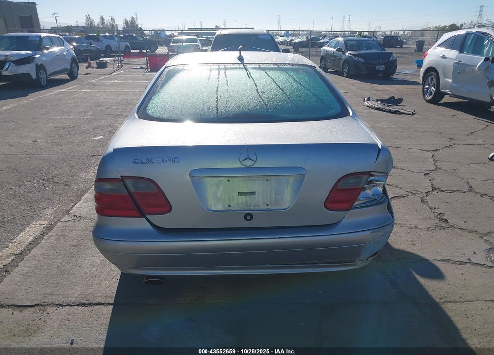 2001 MERCEDES-BENZ CLK 320 VIN: WDBLJ65G21T085022