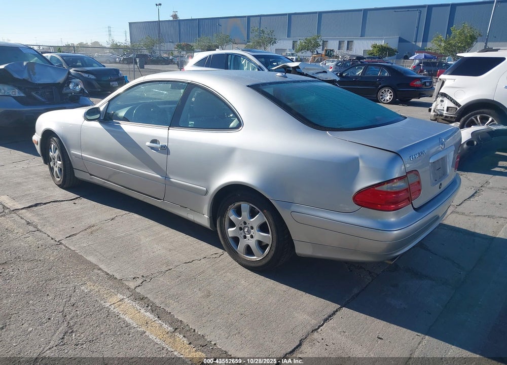 2001 MERCEDES-BENZ CLK 320 VIN: WDBLJ65G21T085022