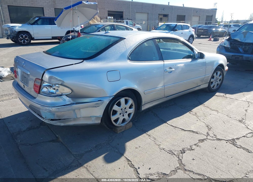 2001 MERCEDES-BENZ CLK 320 VIN: WDBLJ65G21T085022
