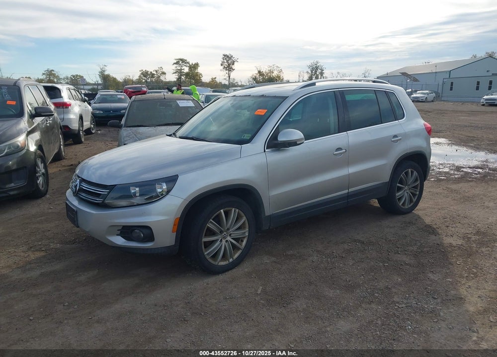 2013 VOLKSWAGEN TIGUAN VIN: WVGBV7AX7DW517664