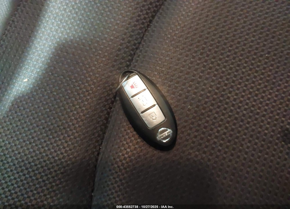 2011 NISSAN ROGUE VIN: JN8AS5MVXBW682245
