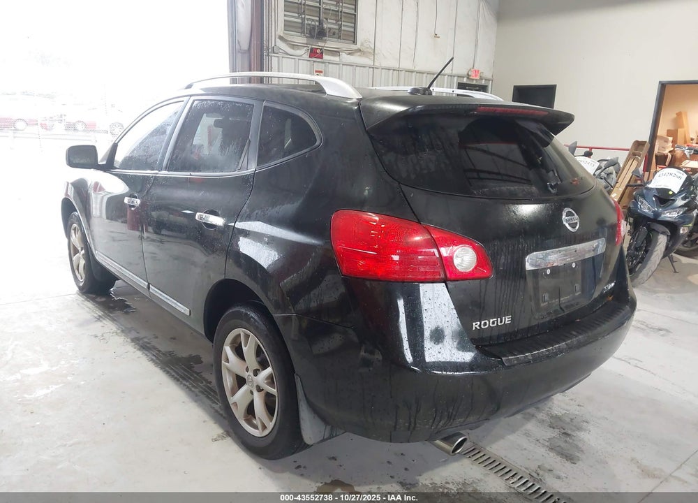 2011 NISSAN ROGUE VIN: JN8AS5MVXBW682245