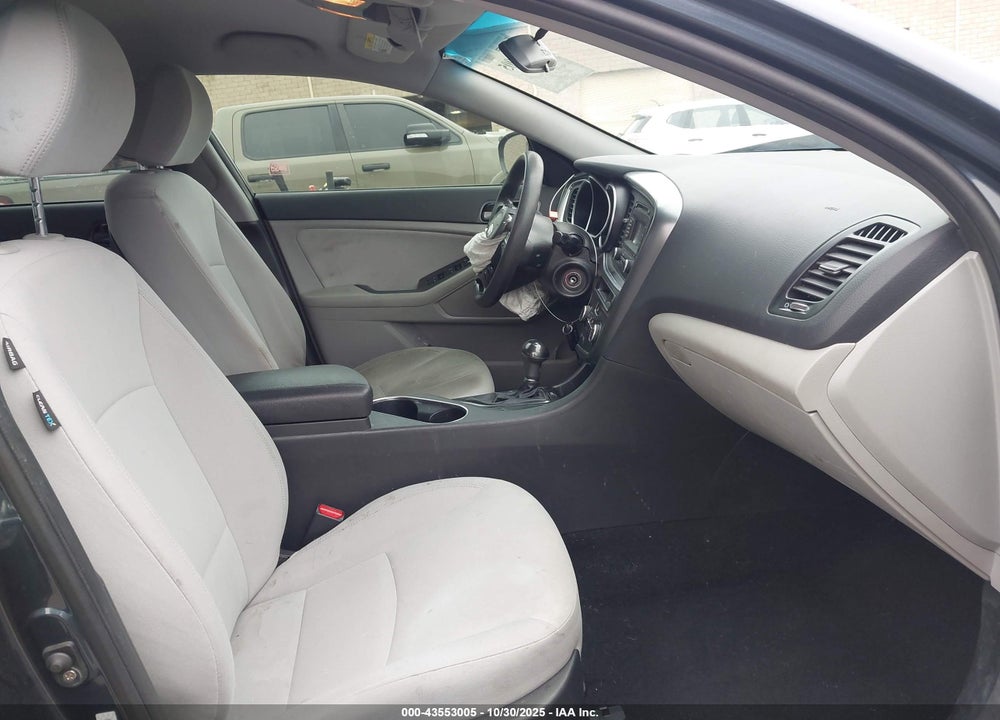 2015 KIA OPTIMA LX VIN: KNAGM4A70F5541838