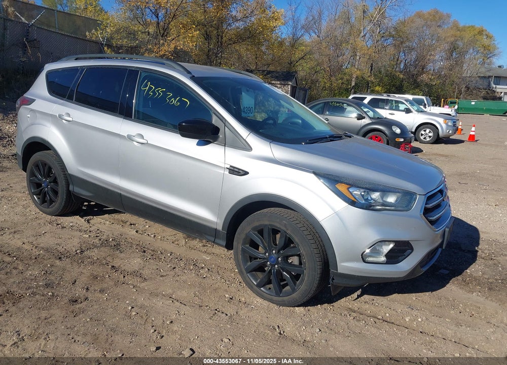 2017 FORD ESCAPE SE VIN: 1FMCU9GD6HUB15734