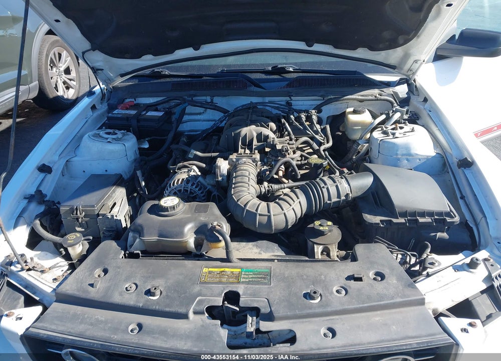 2008 FORD MUSTANG V6 DELUXE/V6 PREMIUM VIN: 1ZVHT84N985117506