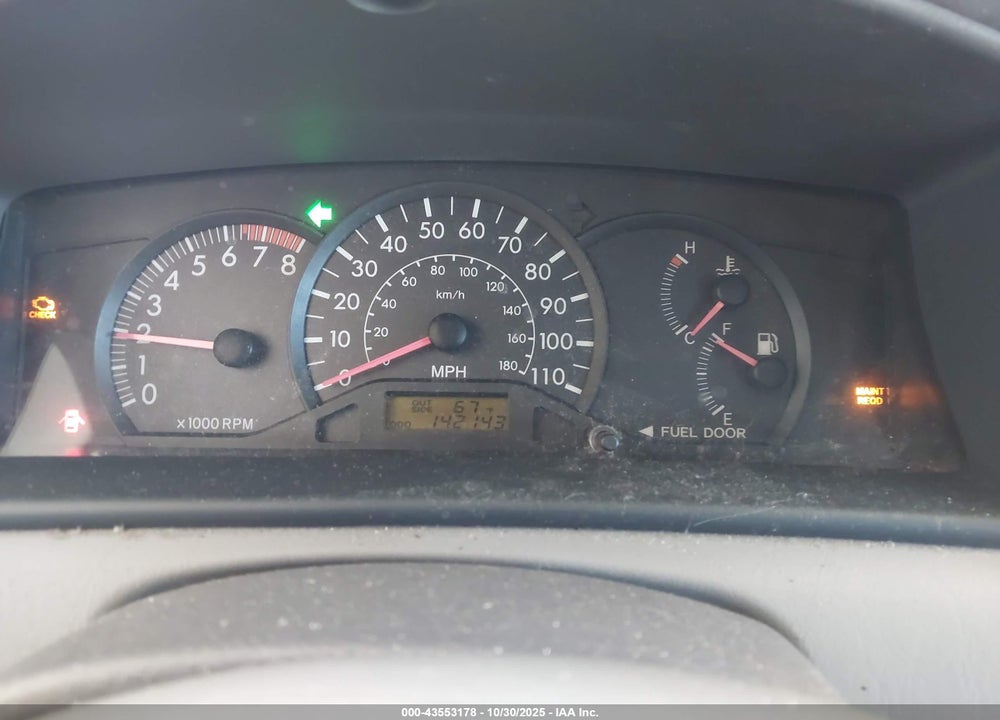 2005 TOYOTA COROLLA CE VIN: JTDBR32E352050718