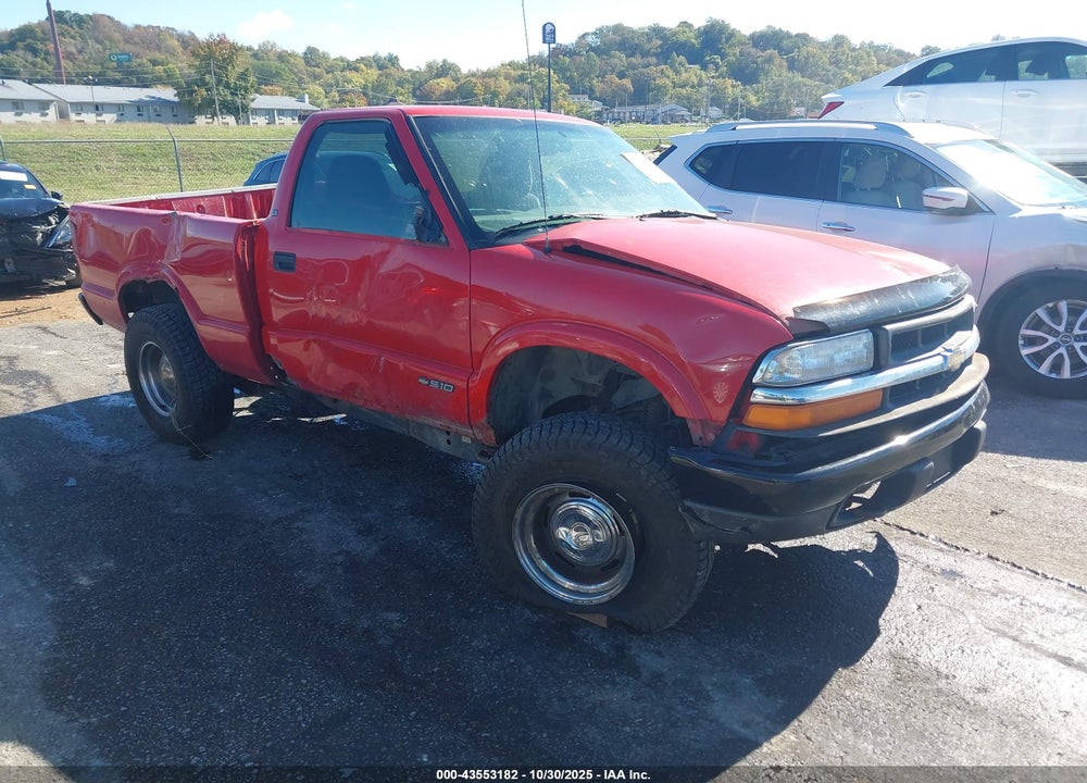 2000 CHEVROLET S-10 LS VIN: 1GCDT14W4YK180581