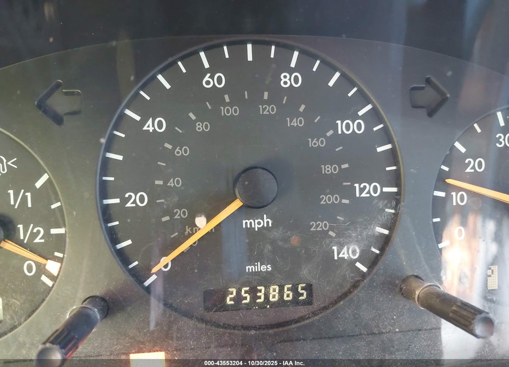 2000 MERCEDES-BENZ ML 430 VIN: 4JGAB72E0YA161336