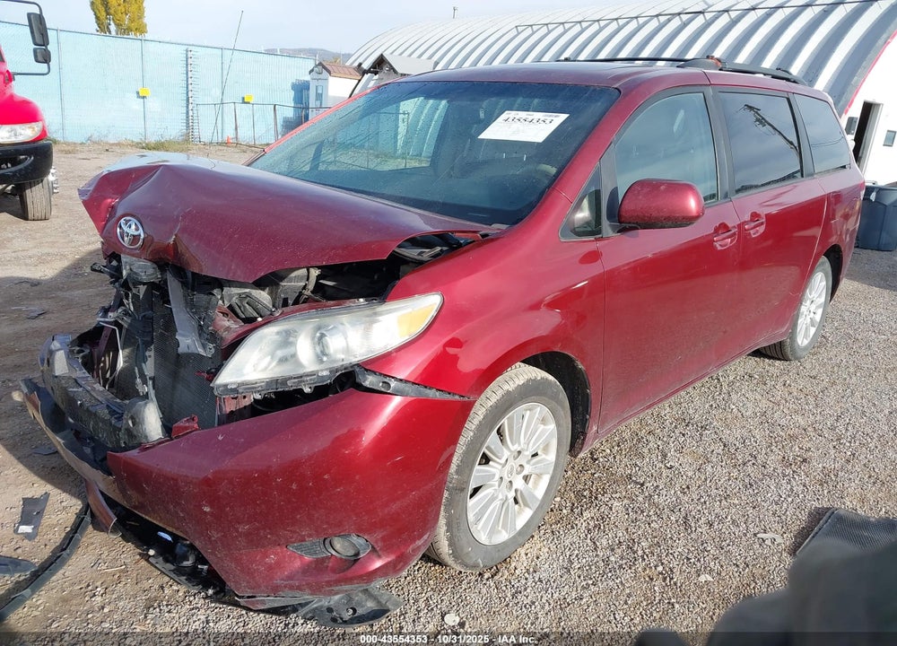 2011 TOYOTA SIENNA XLE VIN: 5TDDK3DC7BS005844