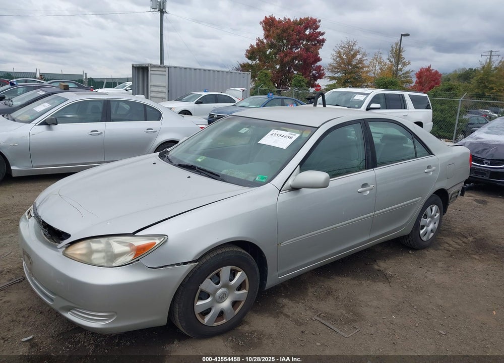 2002 TOYOTA CAMRY LE VIN: 4T1BE32K22U573581
