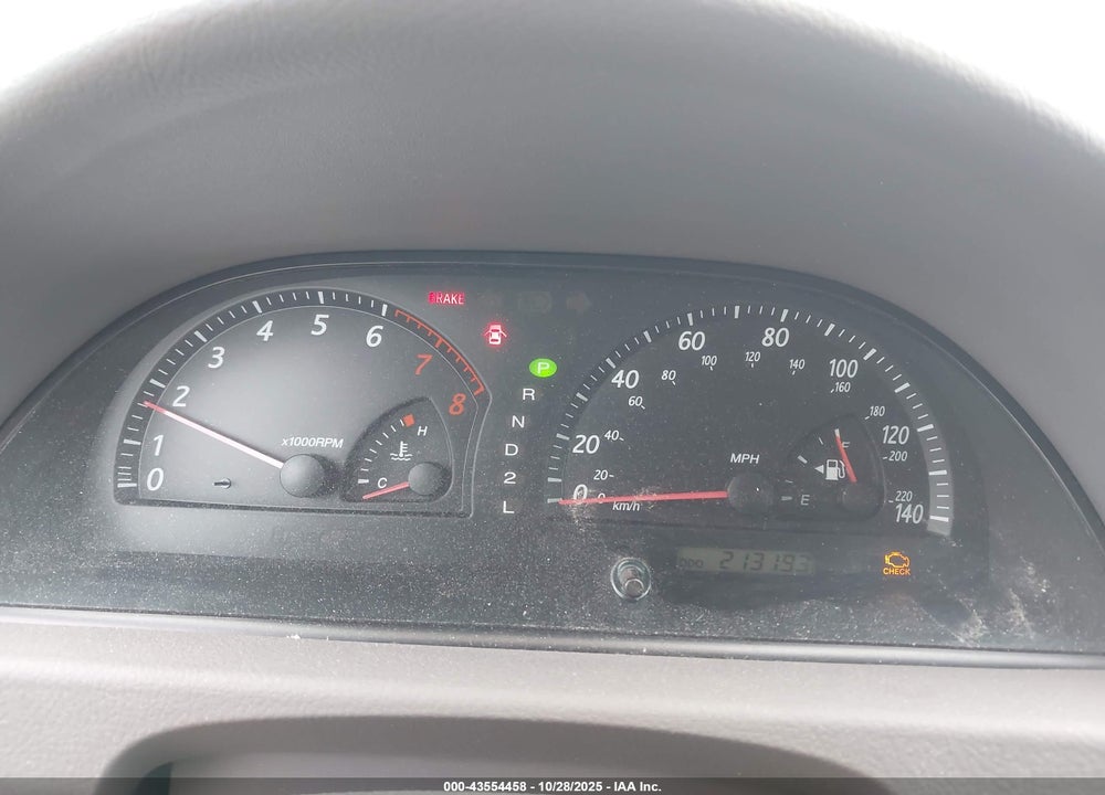 2002 TOYOTA CAMRY LE VIN: 4T1BE32K22U573581