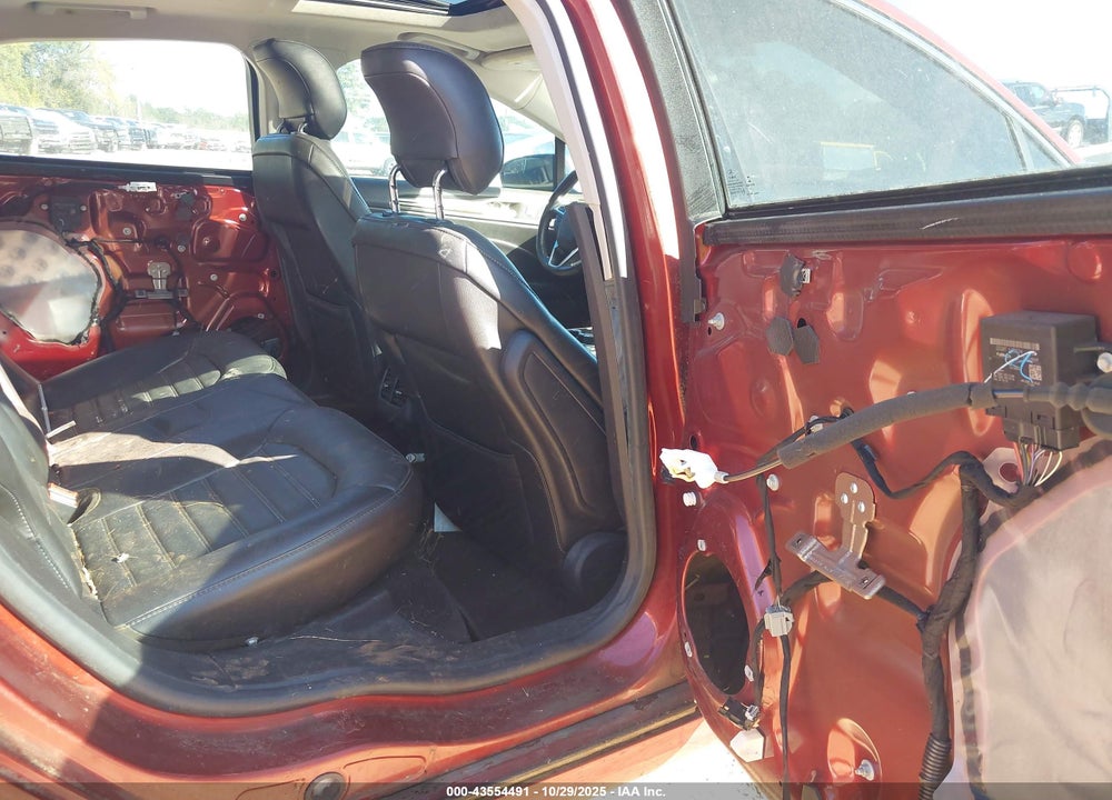 2014 FORD FUSION SE VIN: 3FA6P0HD6ER247310