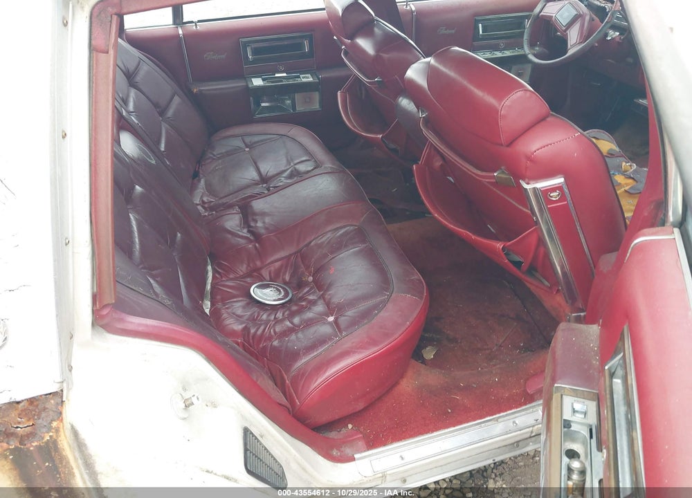 1986 CADILLAC FLEETWOOD BROUGHAM VIN: 1G6DW69Y9G9745463
