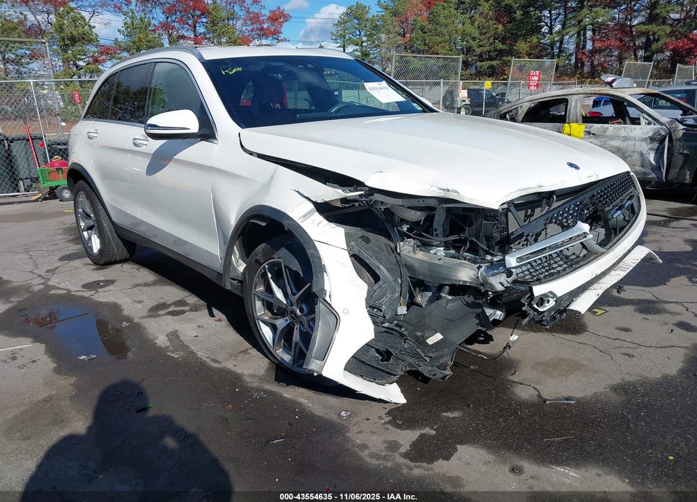 2022 MERCEDES-BENZ GLC 300 4MATIC SUV VIN: W1N0G8EB1NG081067
