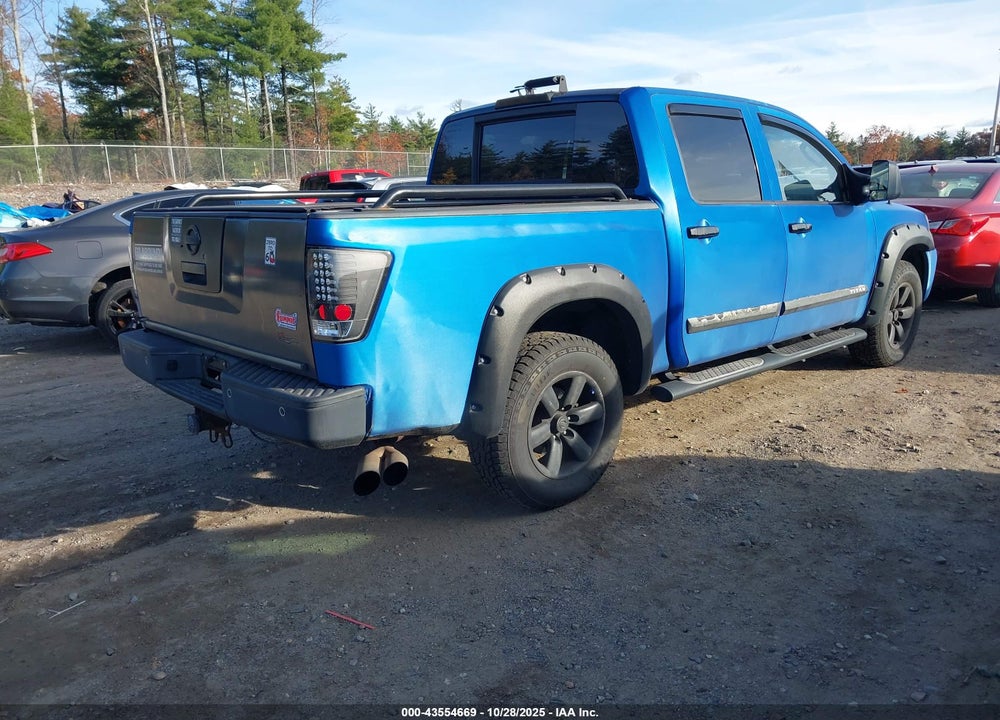 2011 NISSAN TITAN VIN: 1N6AA0ECXBN325021