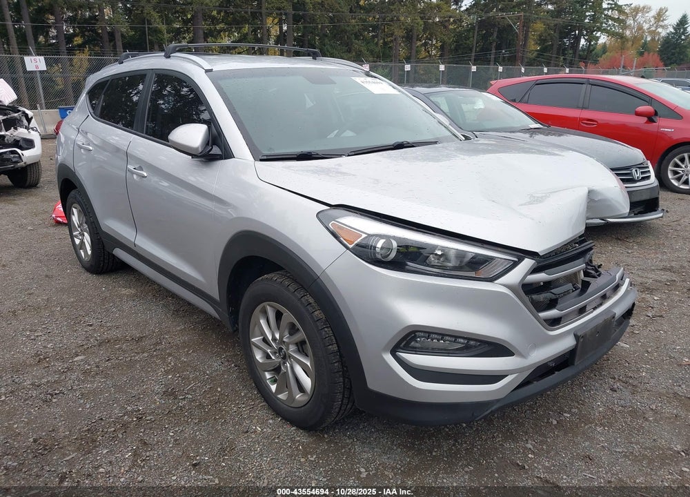 2017 HYUNDAI TUCSON SE VIN: KM8J3CA42HU522272