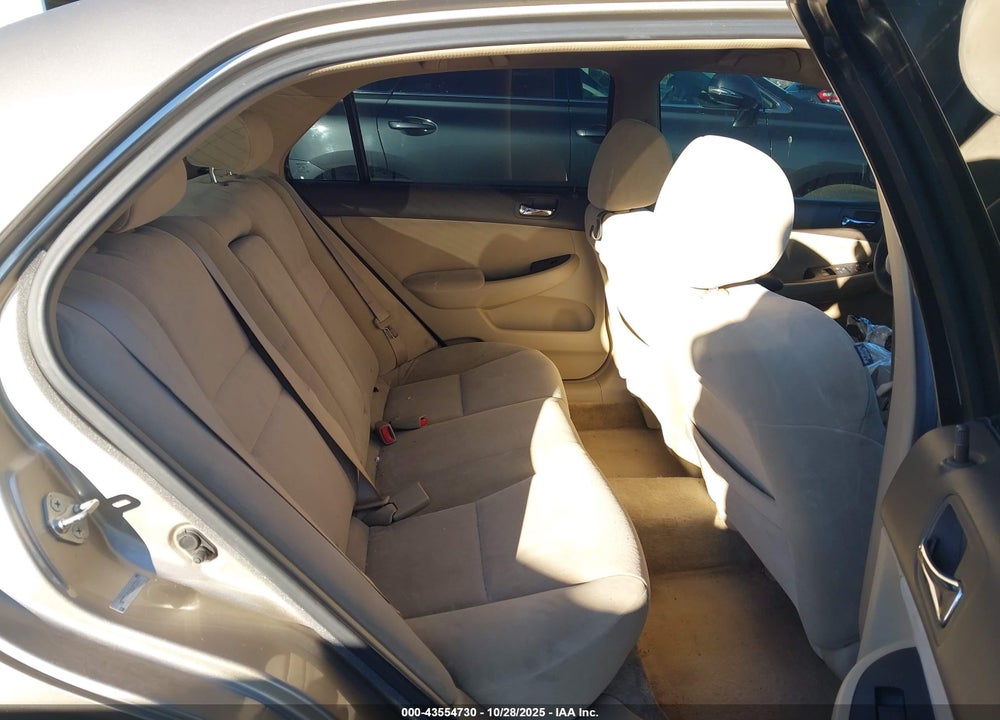 2003 HONDA ACCORD 2.4 LX VIN: 1HGCM56413A043769
