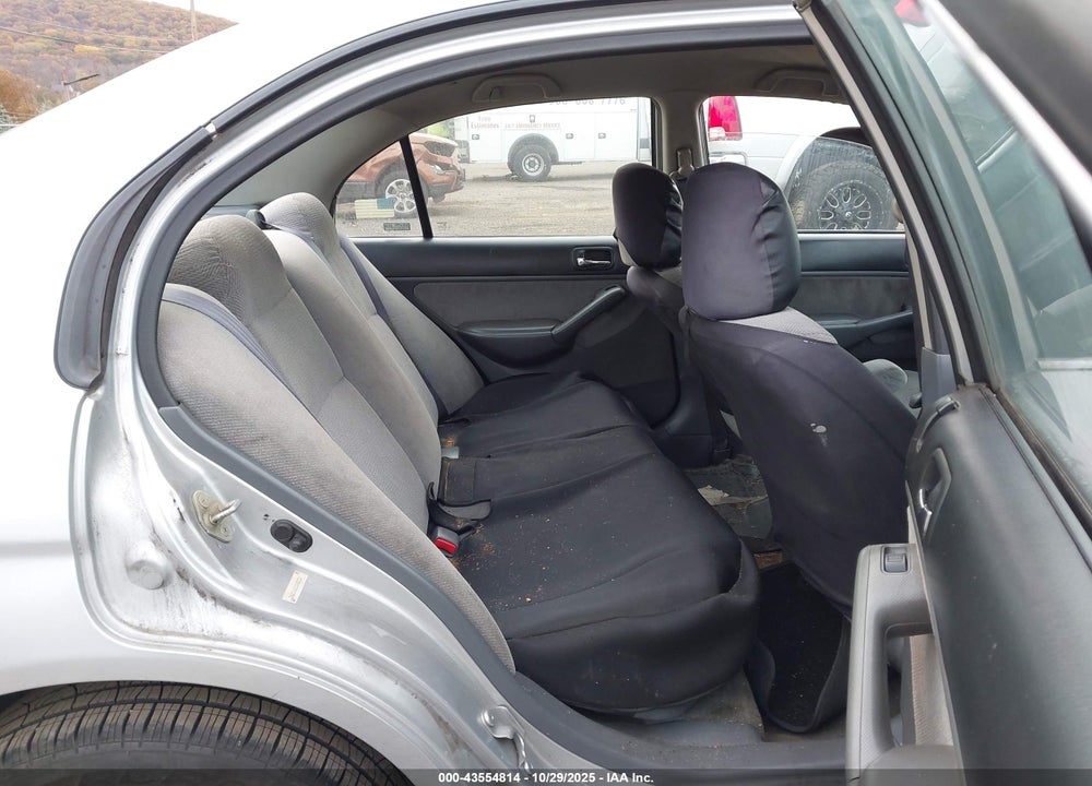 2002 HONDA CIVIC LX VIN: 2HGES16512H502721