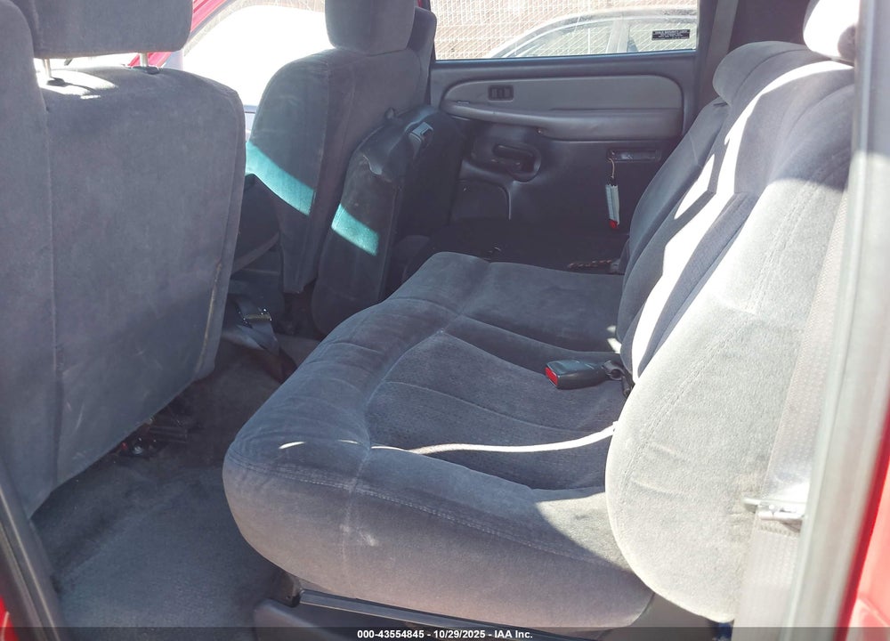 2002 CHEVROLET SUBURBAN 1500 LS VIN: 1GNEC16T12J264336