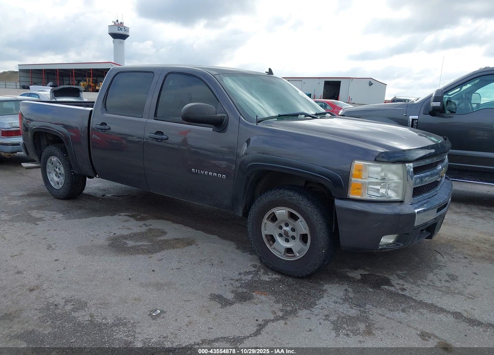 2011 CHEVROLET SILVERADO 1500 LT VIN: 3GCPKSE37BG309082