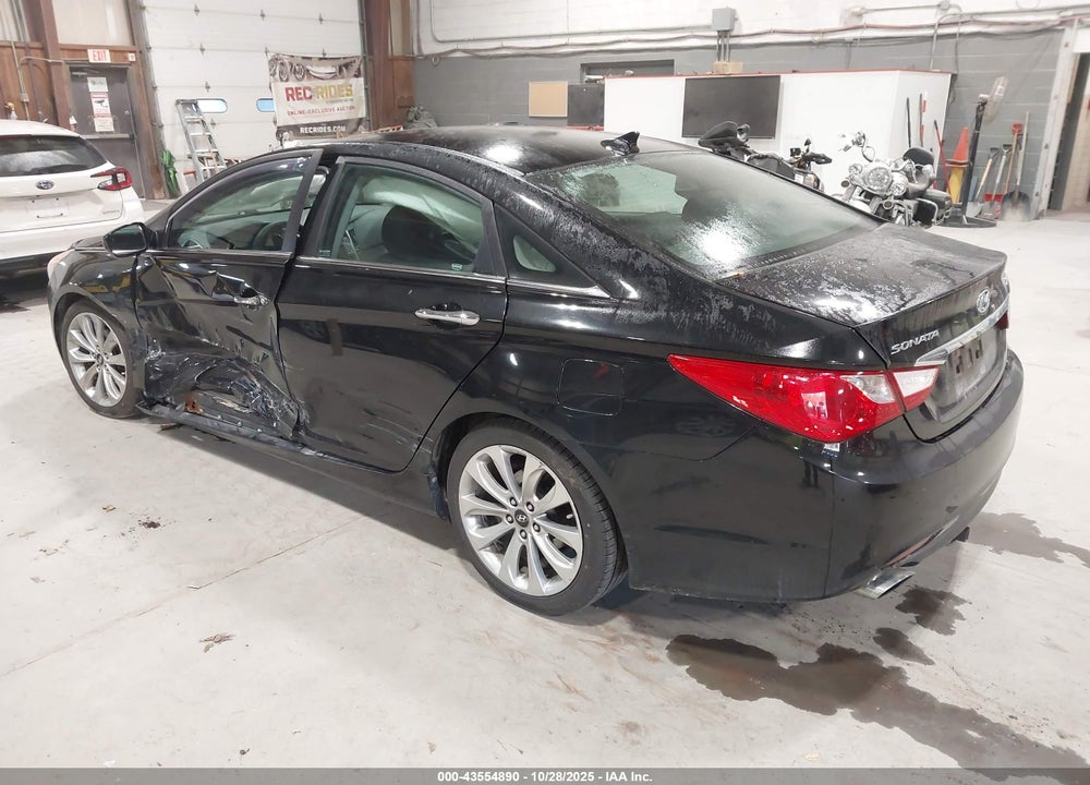 2011 HYUNDAI SONATA VIN: 5NPEC4AB8BH227401
