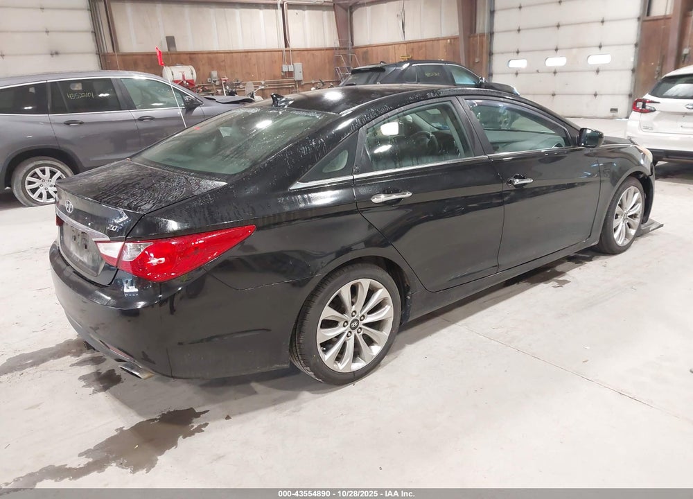 2011 HYUNDAI SONATA VIN: 5NPEC4AB8BH227401