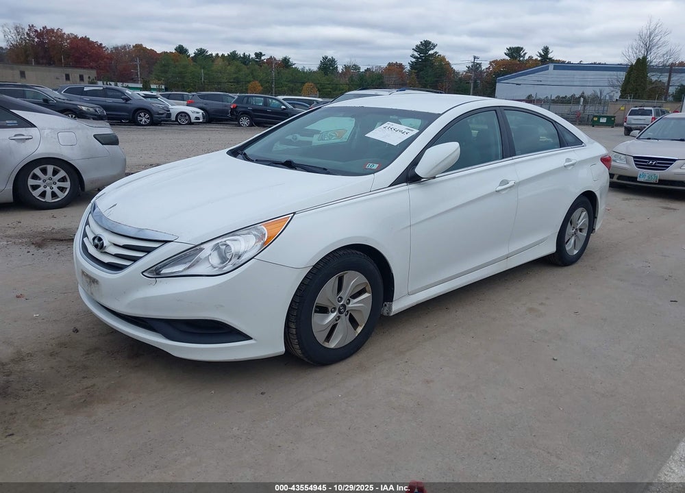 2014 HYUNDAI SONATA VIN: 5NPEB4AC5EH827163