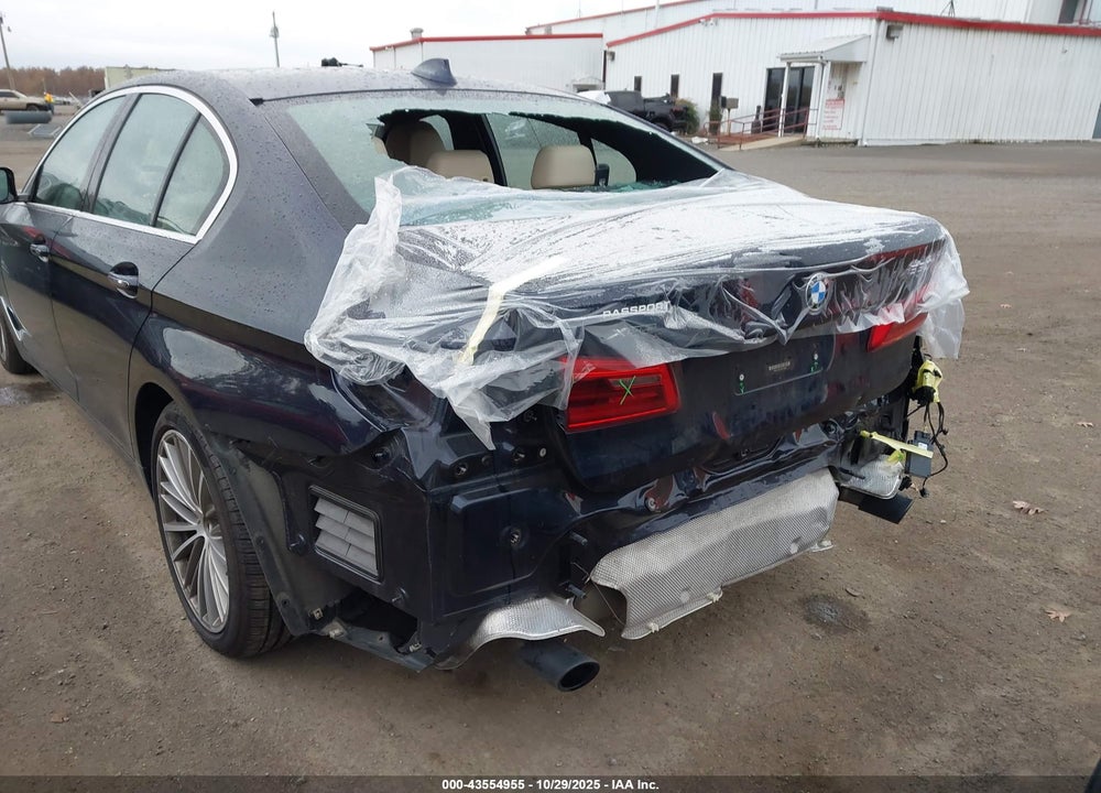 2018 BMW 5 SERIES VIN: WBAJA7C5XJWC75827