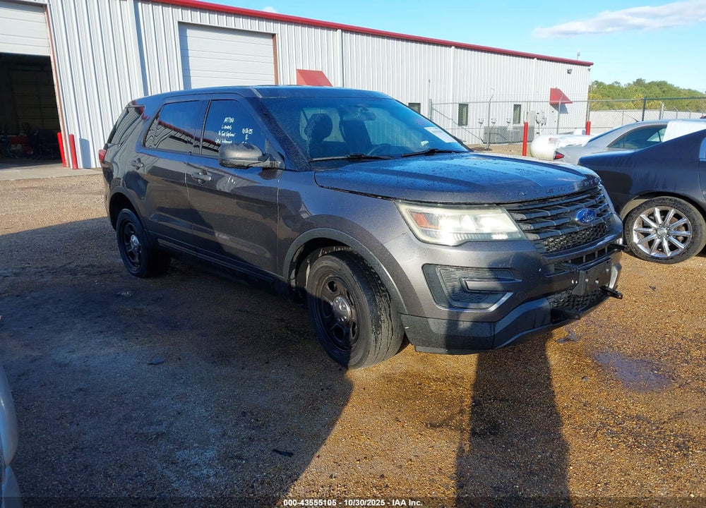 2016 FORD POLICE INTERCEPTOR VIN: 1FM5K8AT5GGA97104