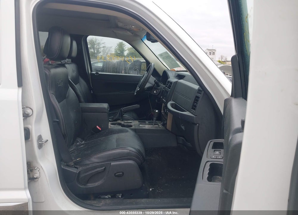 2012 JEEP LIBERTY VIN: 1C4PJLAKXCW179095