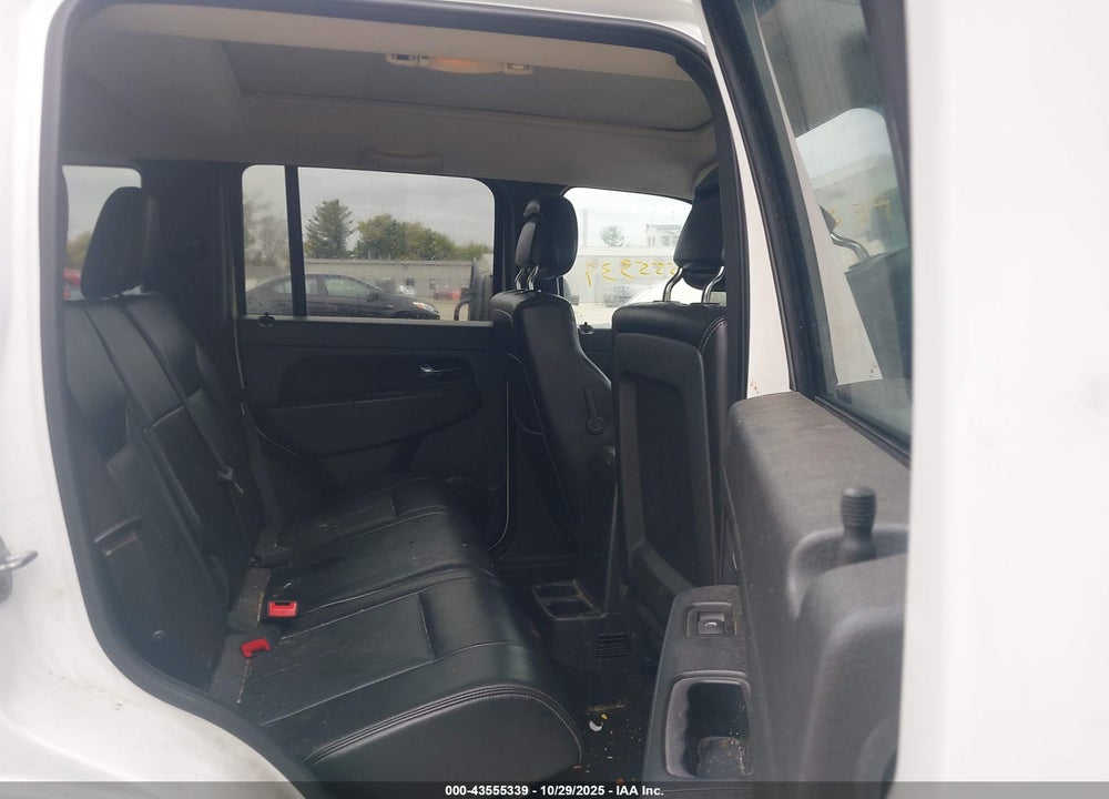 2012 JEEP LIBERTY VIN: 1C4PJLAKXCW179095