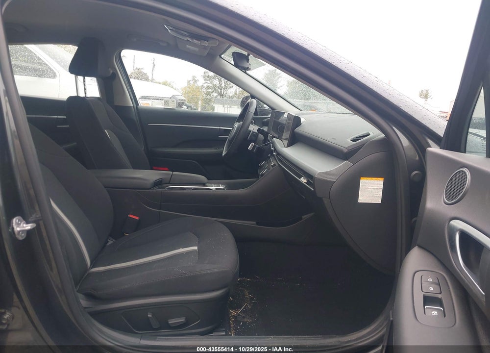 2024 HYUNDAI SONATA HYBRID VIN: KMHL34JJ3RA095949