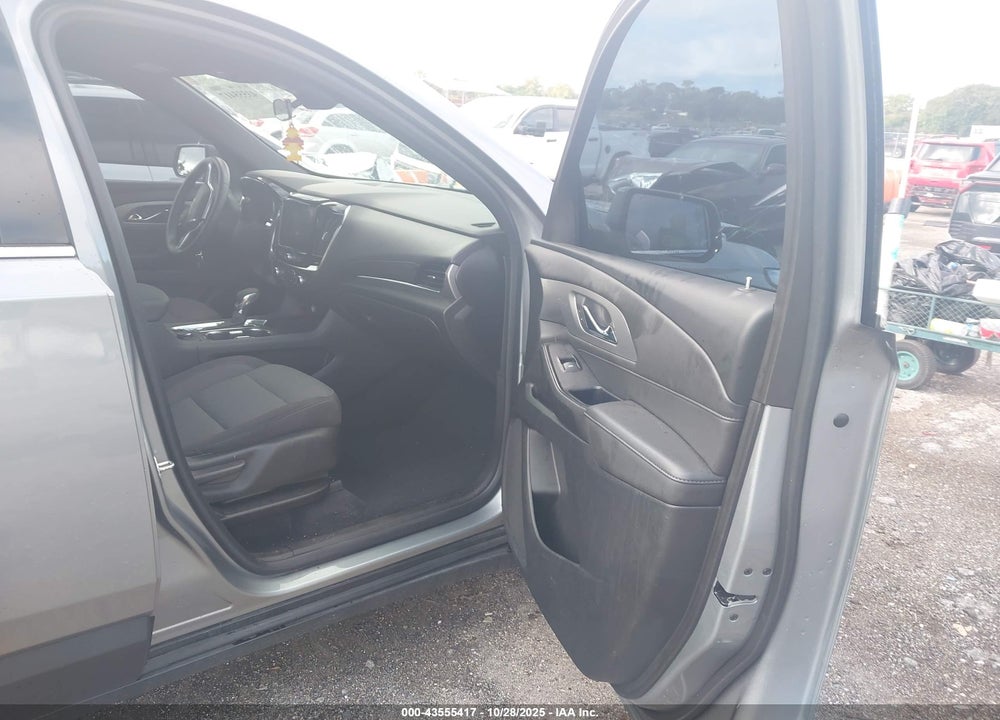 2023 CHEVROLET TRAVERSE FWD LT CLOTH VIN: 1GNERGKW0PJ193302