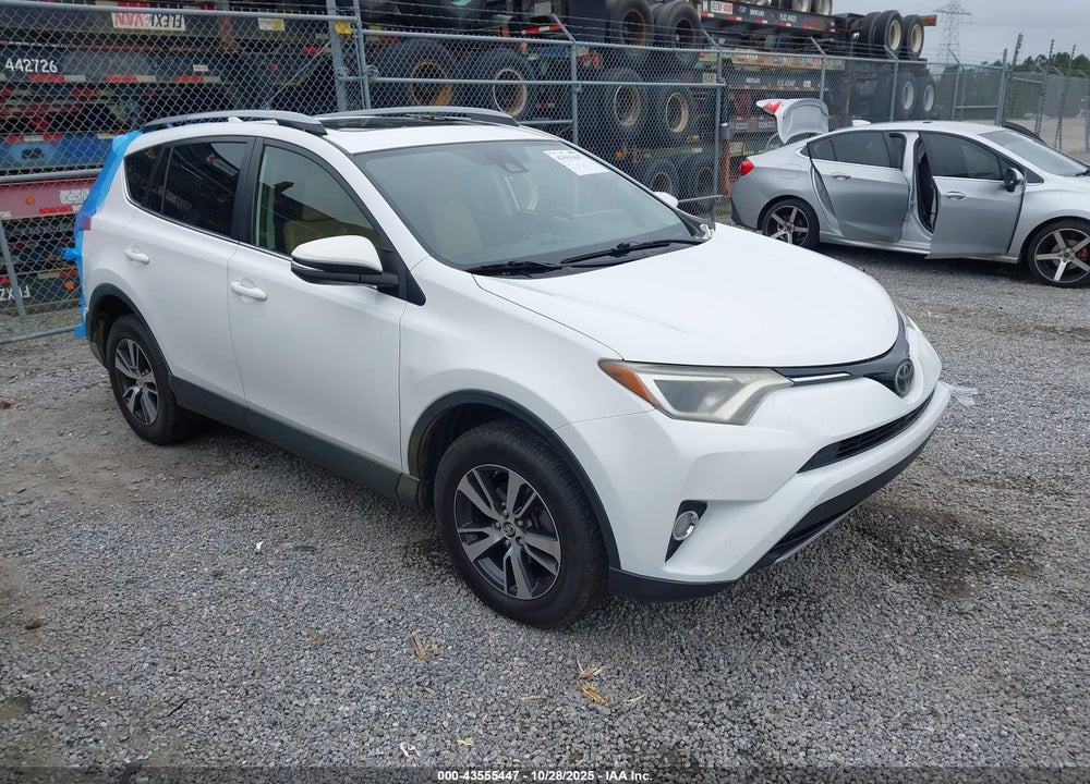 2017 TOYOTA RAV4 XLE VIN: JTMRFREV8HD203012