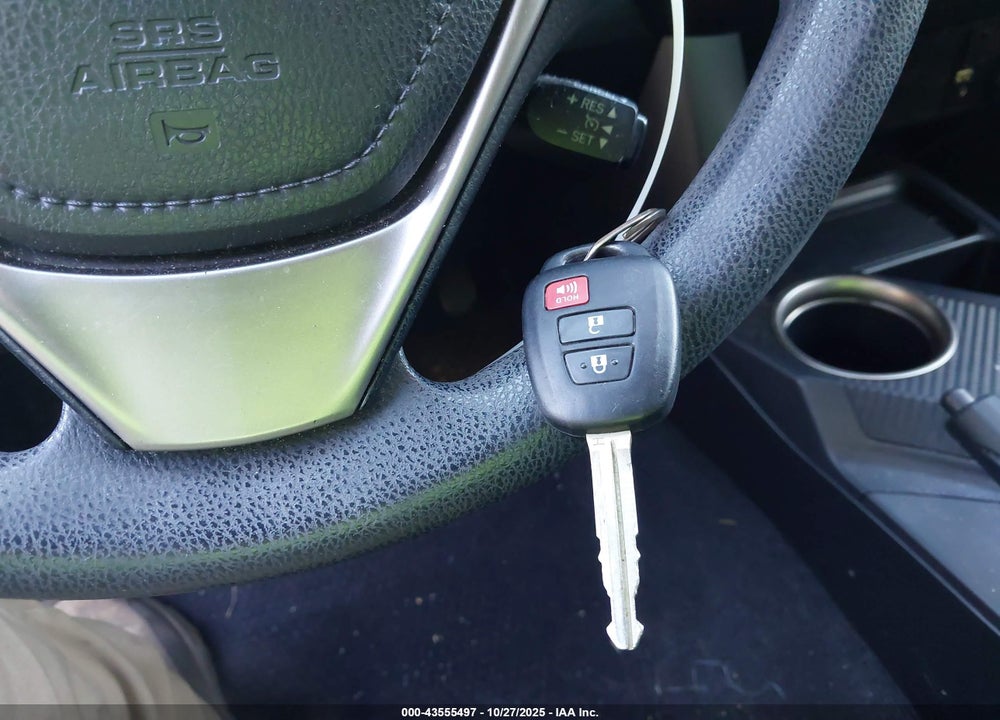 2014 TOYOTA RAV4 XLE VIN: JTMRFREVXED073228